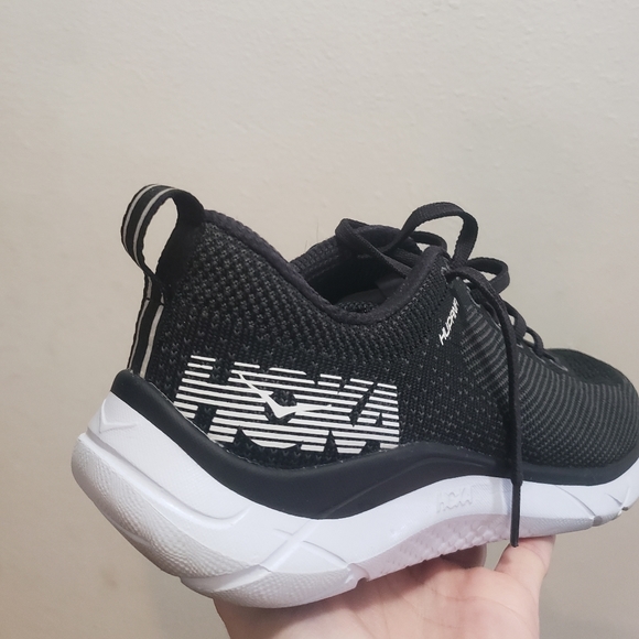 Women| Hoka Hupanq Shoes - Picture 3 of 10